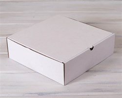 Коробка для высокого пирога, 28х28х8,5 см из плотного картона, белая